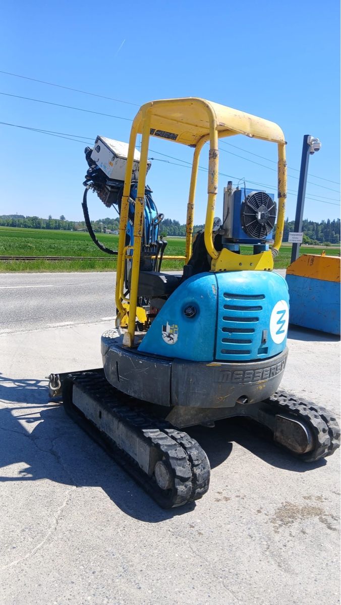 Escavatori: Bagger Messersi 2,7 Tonnen . – Usato da Niederbipp venduto da baggerch 2