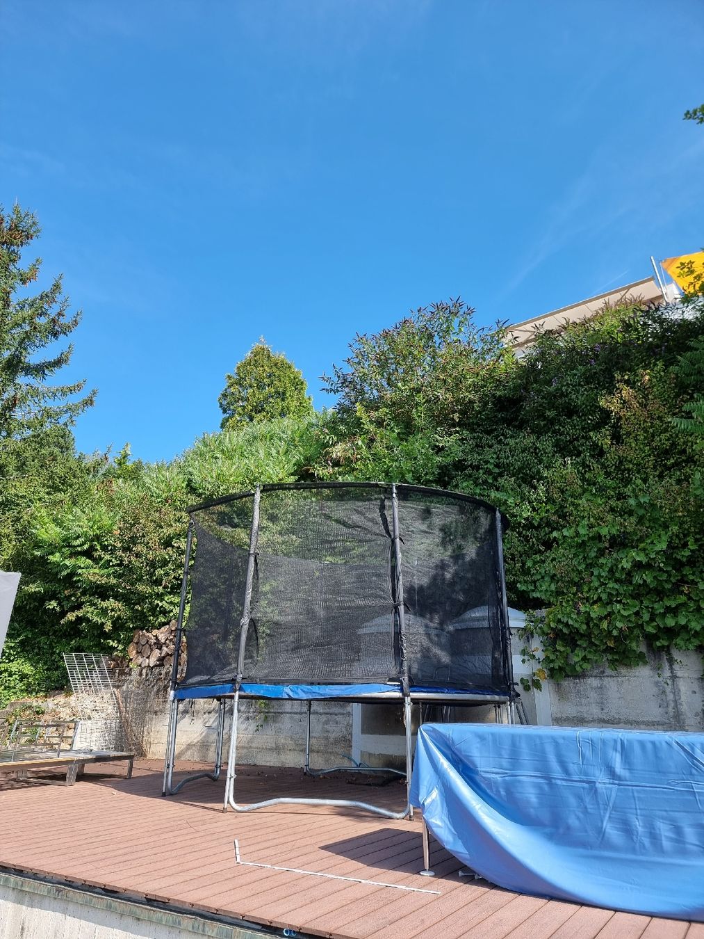 Trampoline: XXL Trampolin der Marke Jumpmax MegaAir 370 – Gebraucht aus Geroldswil von viv_vs9r 1