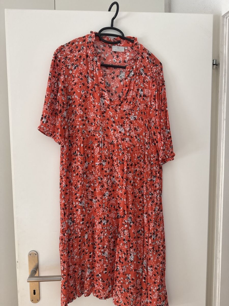 Vestiti: Kaffe: viskosekleid 38 2-stufig – Usato da Füllinsdorf venduto da Nanna22