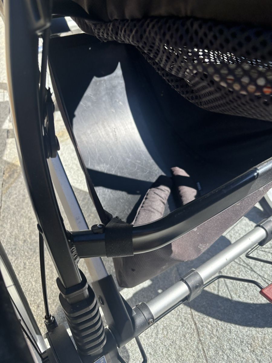Thule Kinderwagen: Thule Kinderwagen – Gebraucht aus Engelberg von Orangensigma247 4