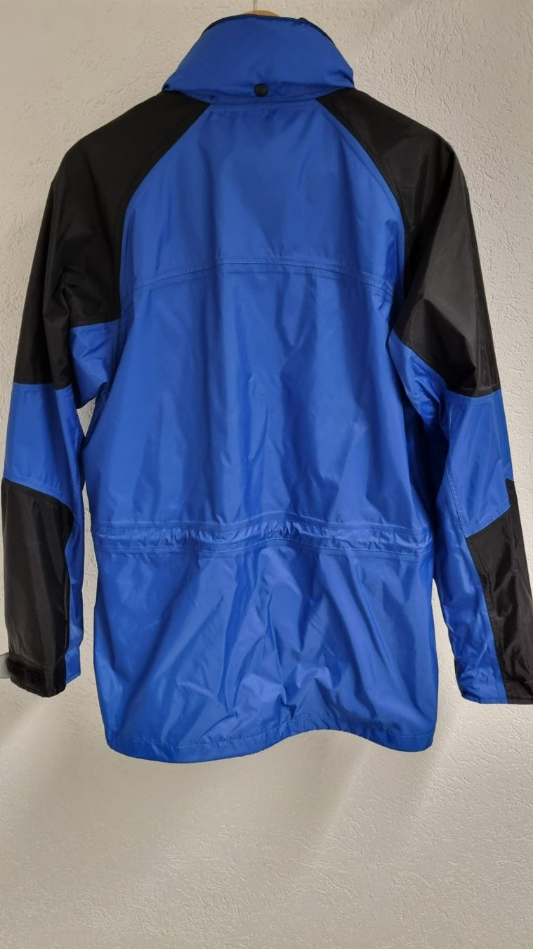 Jacken: Regenjacke unisex – Gebraucht aus Wahlen von Veani 2