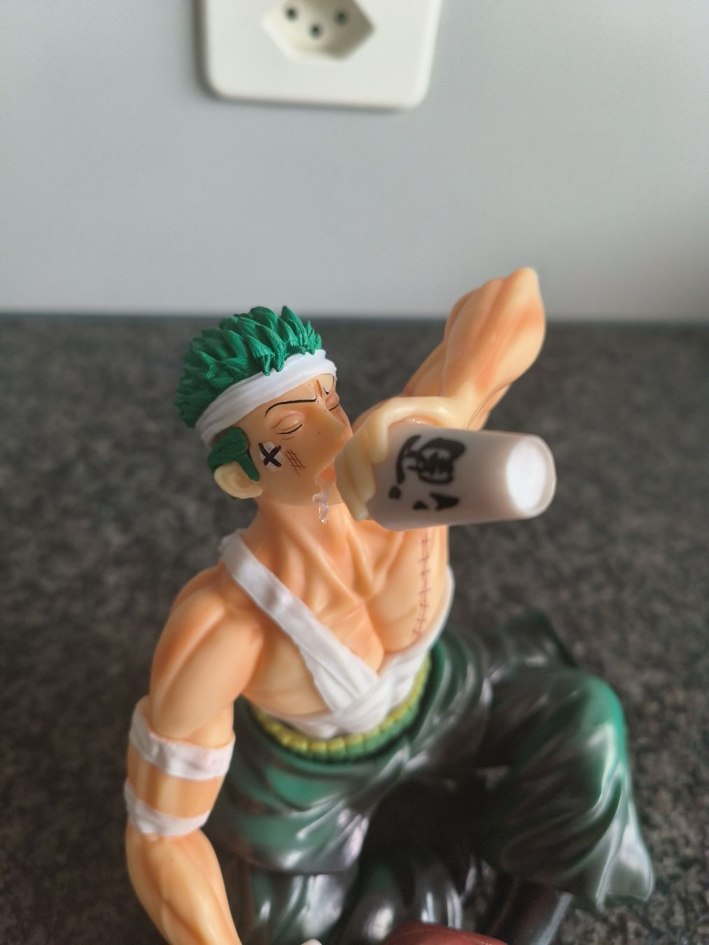 Figuren: One Piece Figur Zoro Figur mit Trinkflasche – Gebraucht aus Emmenbrücke von Marco01334 3