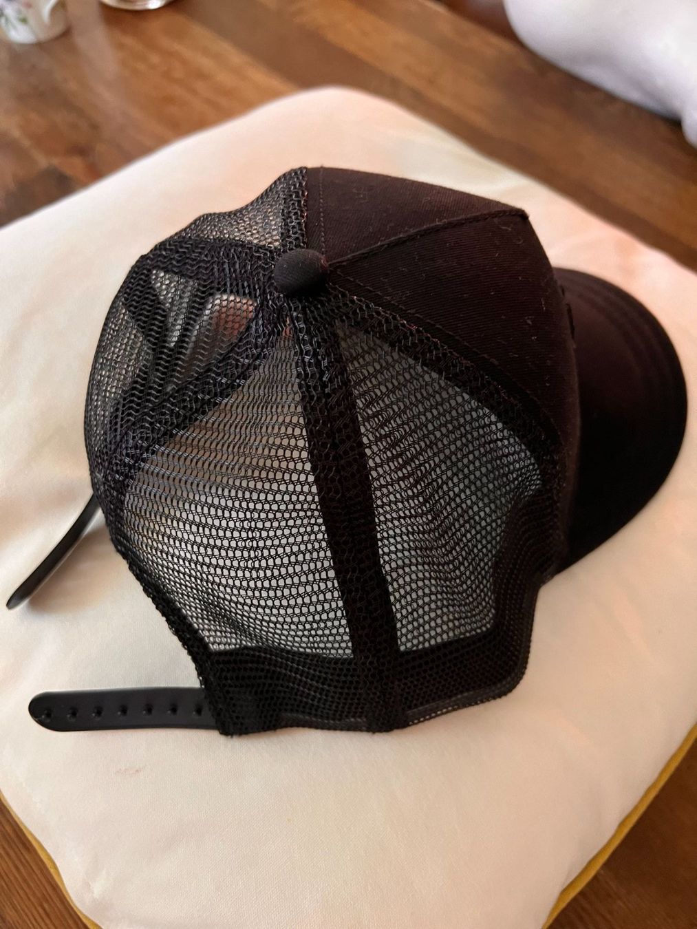 Altro in  Abbigliamento & Accessori: schwarzes oiginal Superdry-Cap – Nuovo e nell'imballaggio originale da Luzern venduto da Buetzel19 3