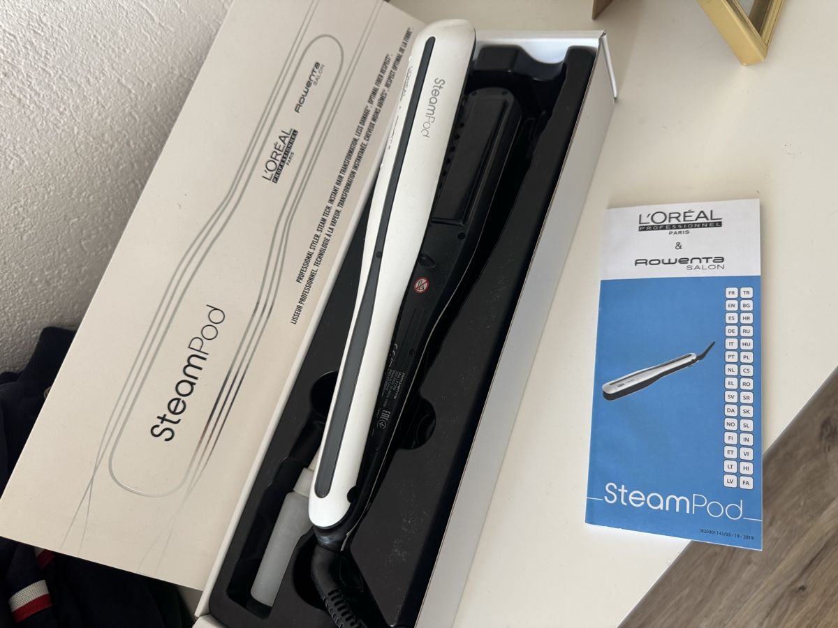 Bügeleisen: Steampod Loreal – Gebraucht aus Muhen von lia_8nby