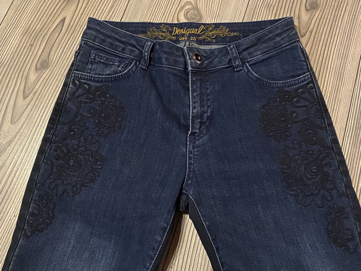 Desigual Jeans: Jeans desigual – Usato da rechy venduto da Phil95 1