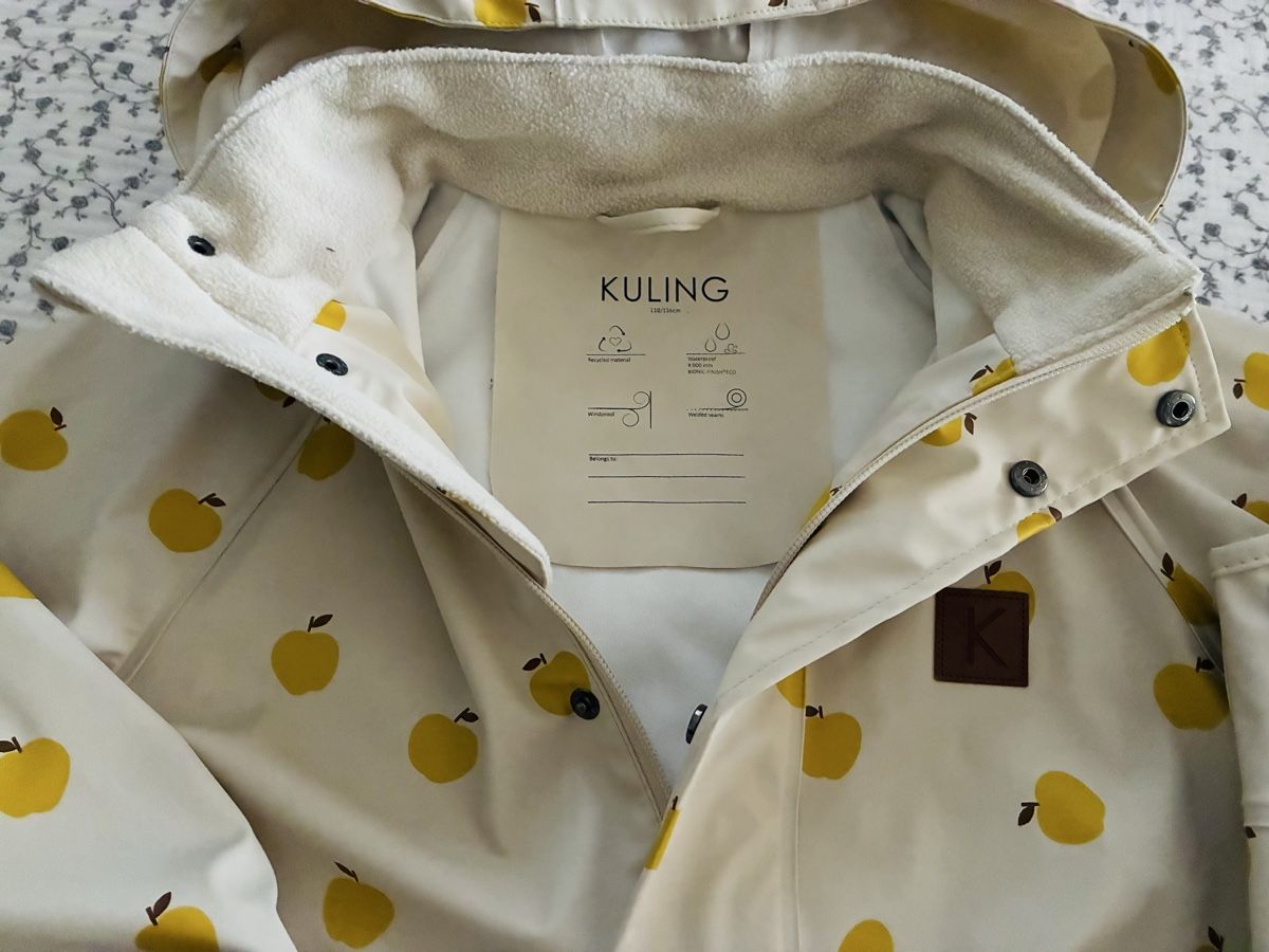 Lotti di vestiti: Kuling Regenjacke & Latzhose Gr. 110/116 – Nuovo (secondo la descrizione) da Scharans venduto da fil_ngr5 1