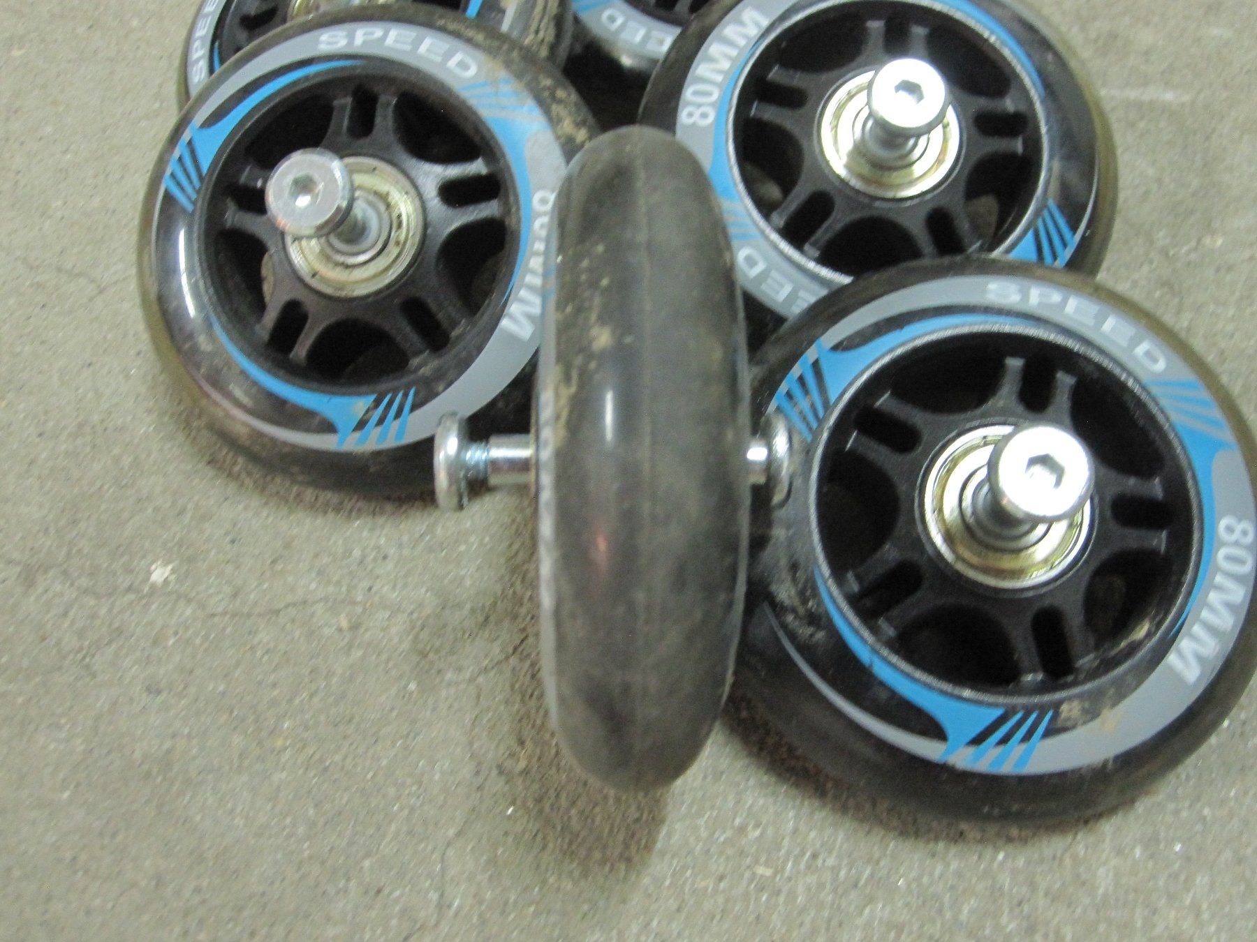 Altri accessori: Inlineskate Rollen 80mm – Usato da Altstätten SG venduto da Rodelfan 2