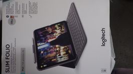 Logitech Slim Folio Bluetooth Tastatur und Schutzhuelle iPad