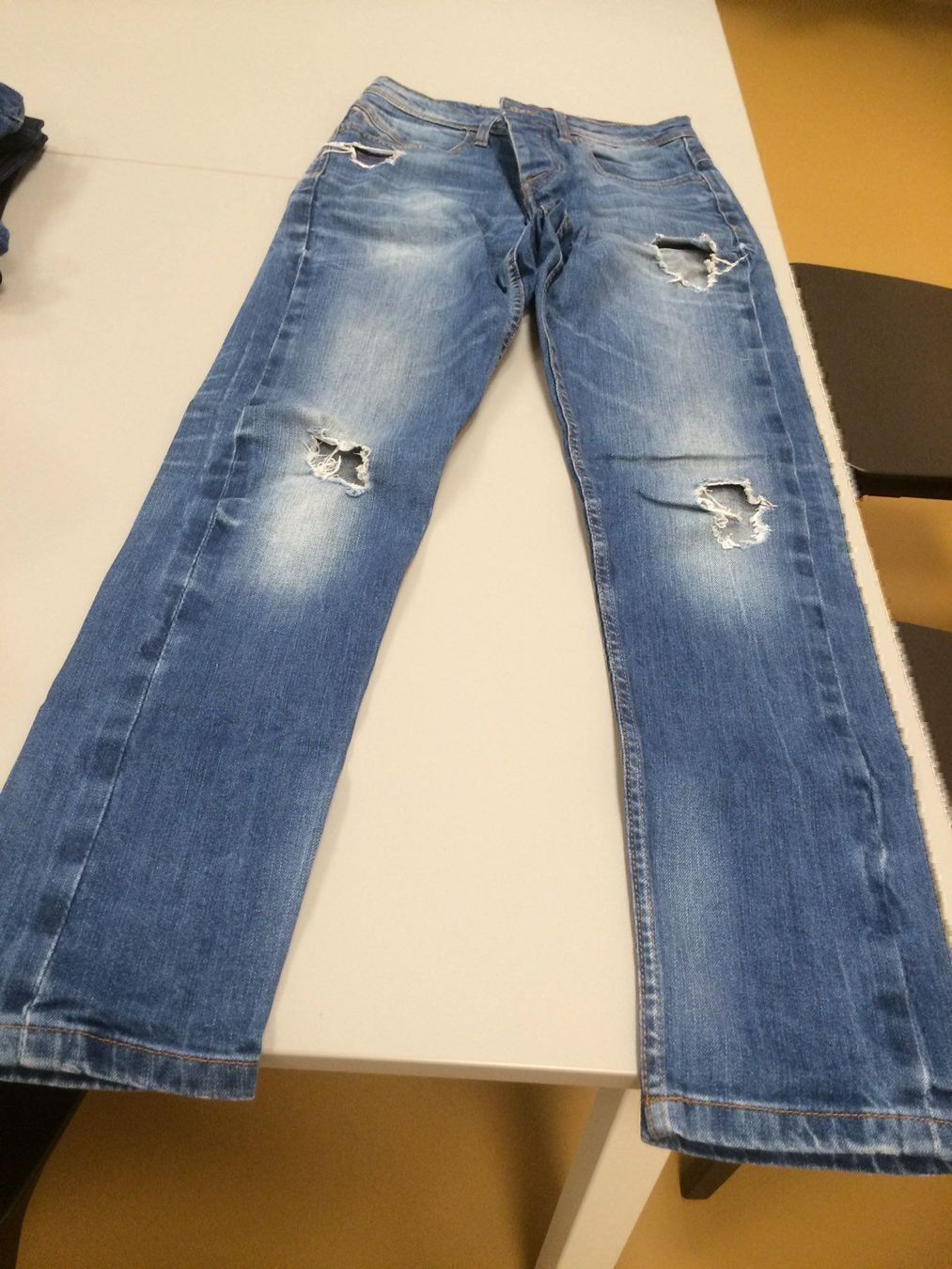 Pantaloni: 3 STK JEANS HOSEN – Usato da Zürich venduto da schneeflocke303 6