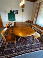 Holztisch ausziehbar inkl. 6 Stühlen 