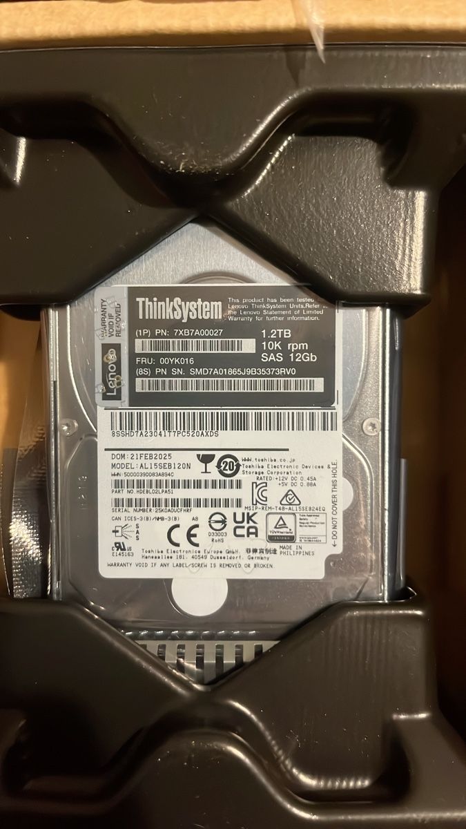 Lenovo Dischi rigidi: ThinkSystem 1.2TB 10K RPM SAS 12Gb HDD – Nuovo (secondo la descrizione) da Luzern venduto da kitsos00101