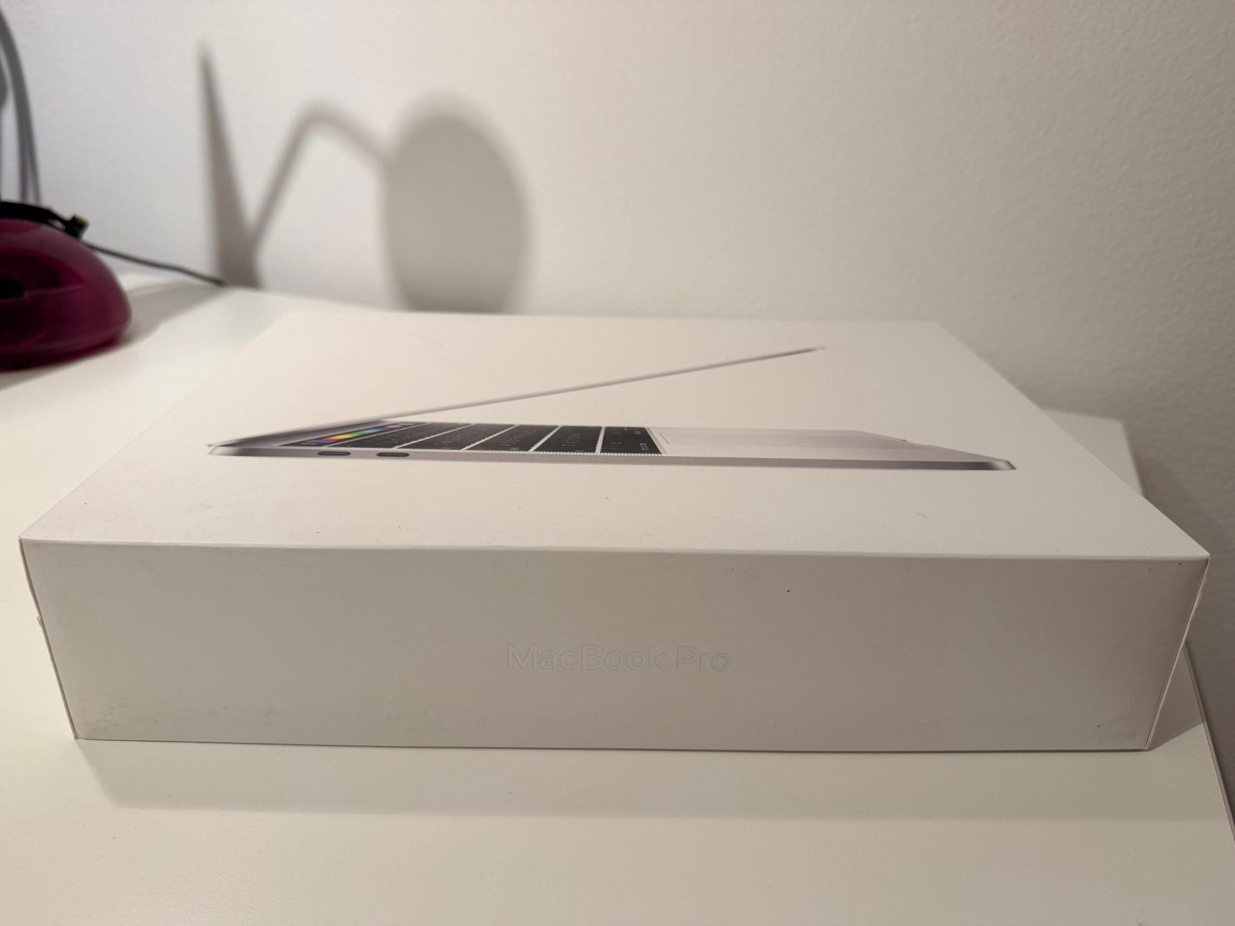Apple Notebook: MacBook Pro 13" 2017 – Touch Bar – Usato da Zug venduto da XWORMAP 7