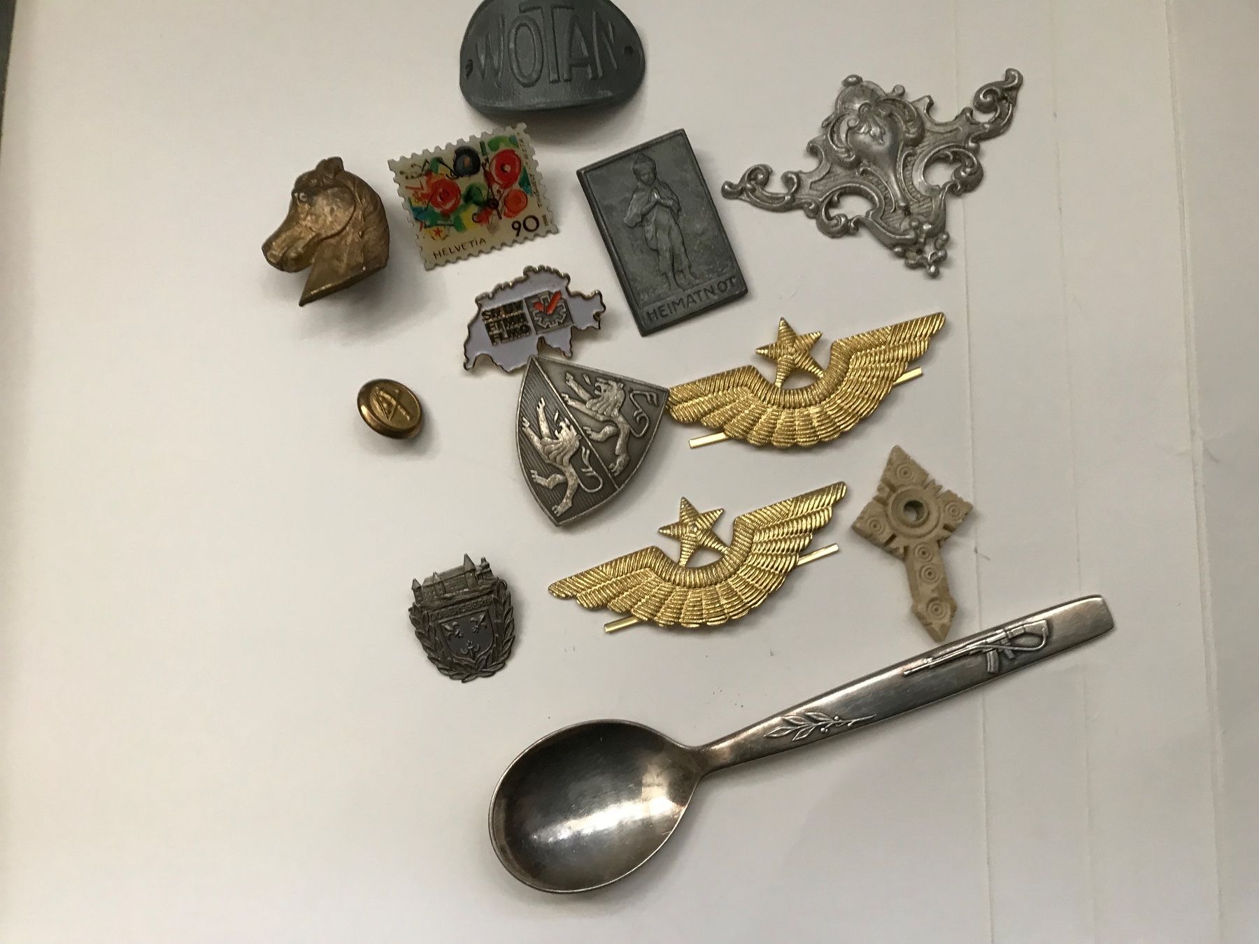 Ferri: Diverse Sammlung von Vintage Emblemen – Usato da Füllinsdorf venduto da unda2