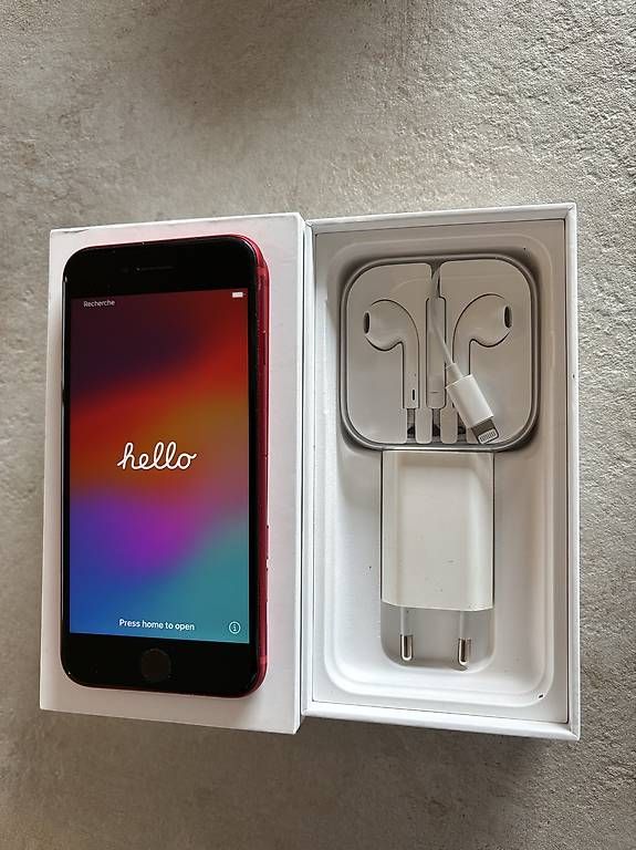 Apple Portables: iPhone SE  128 Gb  rouge – D'occasion à Vessy par ongaros 1
