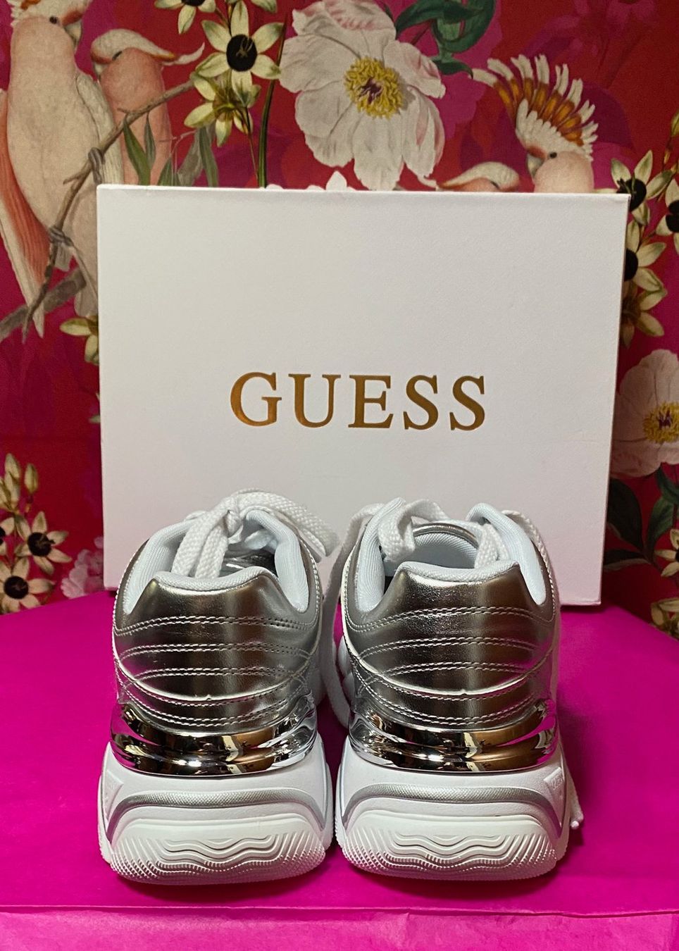 Damenschuhe: GUESS Sneakers – Gebraucht aus Gerra (Verzasca) von trend-corner 1