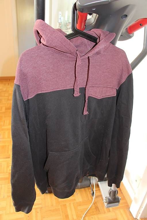 Maglioni & Felpe: Divers sweat shirt et pull – Usato da Neuchâtel venduto da Mimijamet