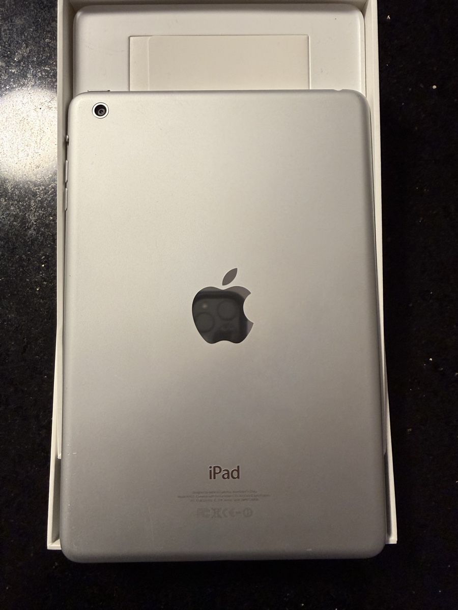 Apple Tablettes PC: Ipad mini (A1432) – D'occasion à Zug par KoSaZ 2
