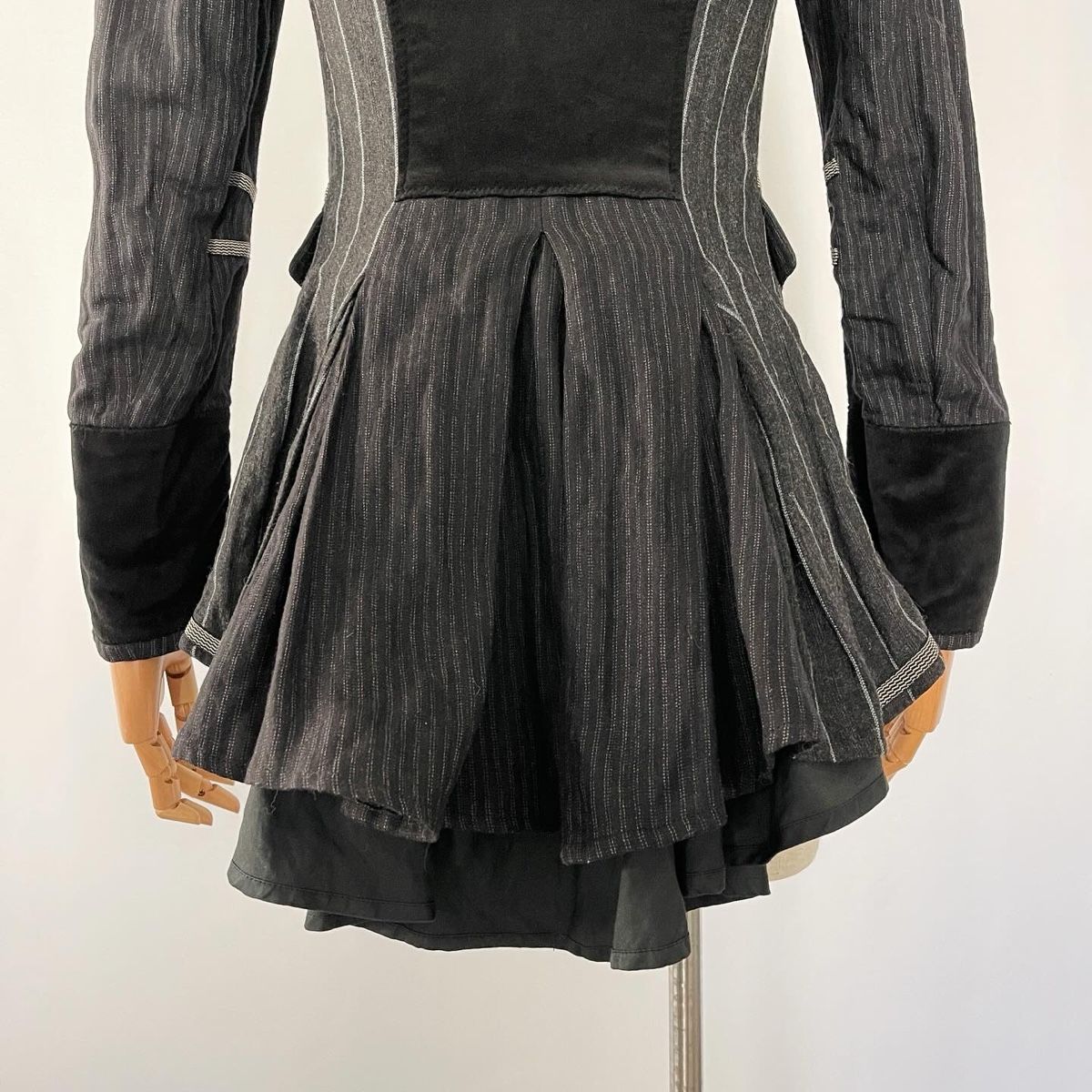 Vestes: H.O.T. Jacket – Neuf (Voir description) à Emmen par Avviivva_Com2023 8