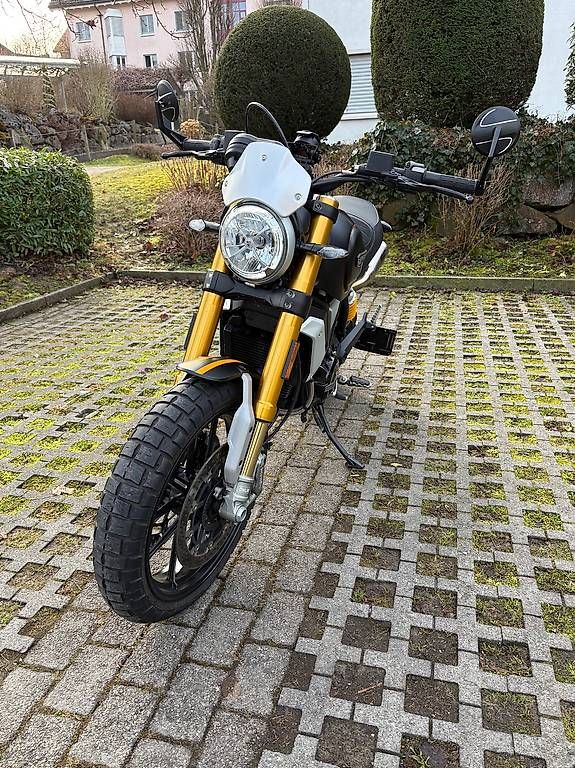 Ducati Strada: Ducati Scrambler 1100 Sport – Usato da Oberuzwil venduto da Nicolasbrenner1991 2