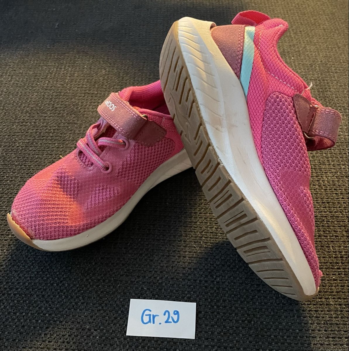 Scarpe per ragazze: Turnschuhe / Hallenschuhe – Usato da Eyholz venduto da gru_t8lx