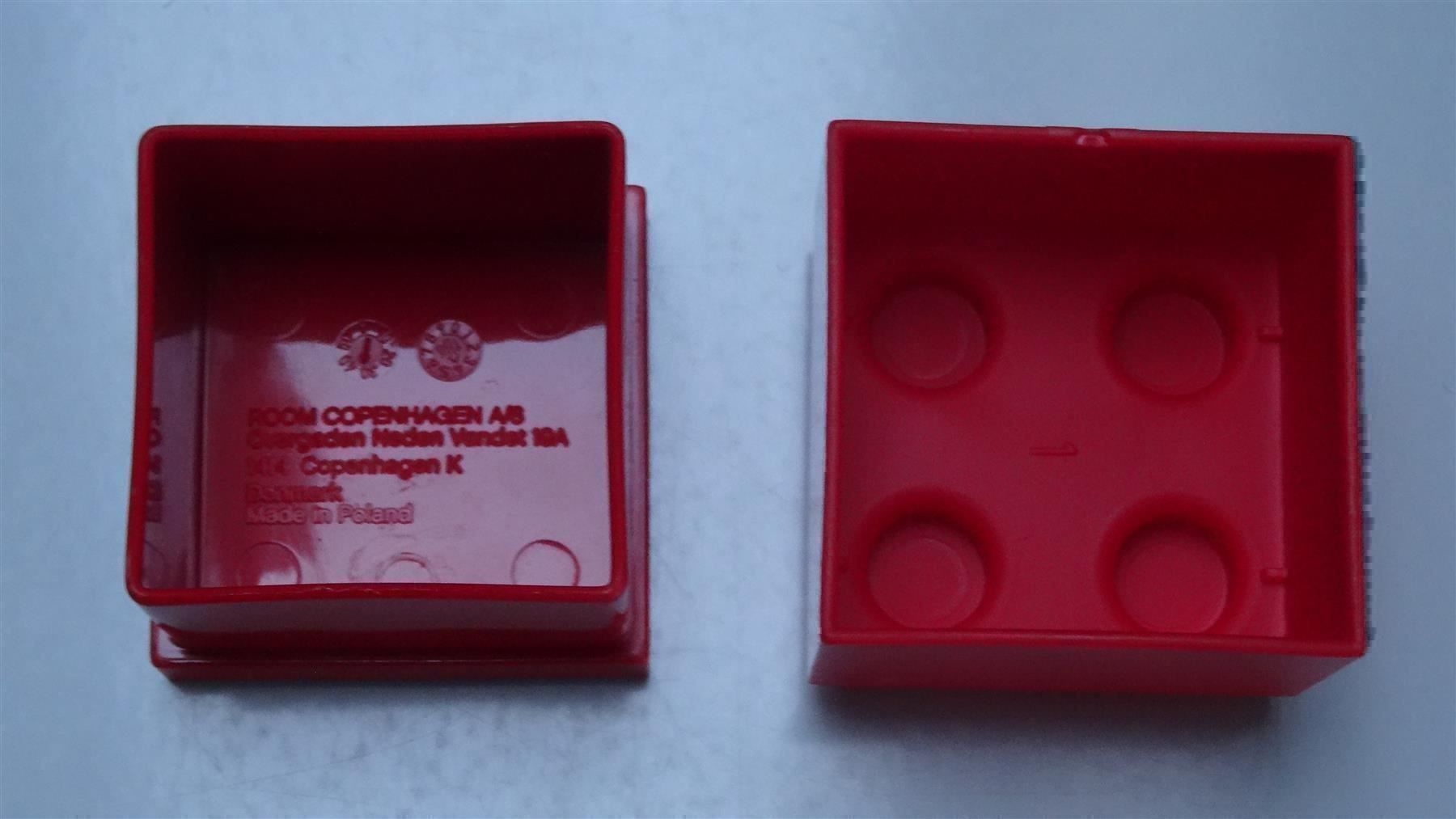 Lego Giocattoli: Mini-Lego Box mit 4 Noppen rot – Usato da Lupfig venduto da Buerkli20 2