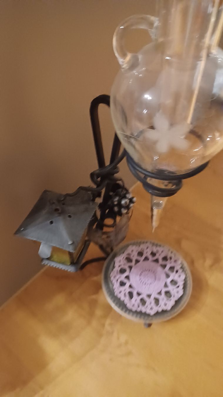 Carafes: Dekantierer mit Schmideisernem Gestell – D'occasion à Steinach par Sommer9000 2