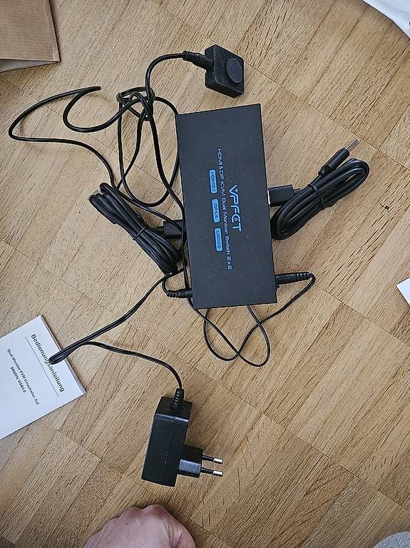 PC: KVM Switch – Usato da Birsfelden venduto da scaw