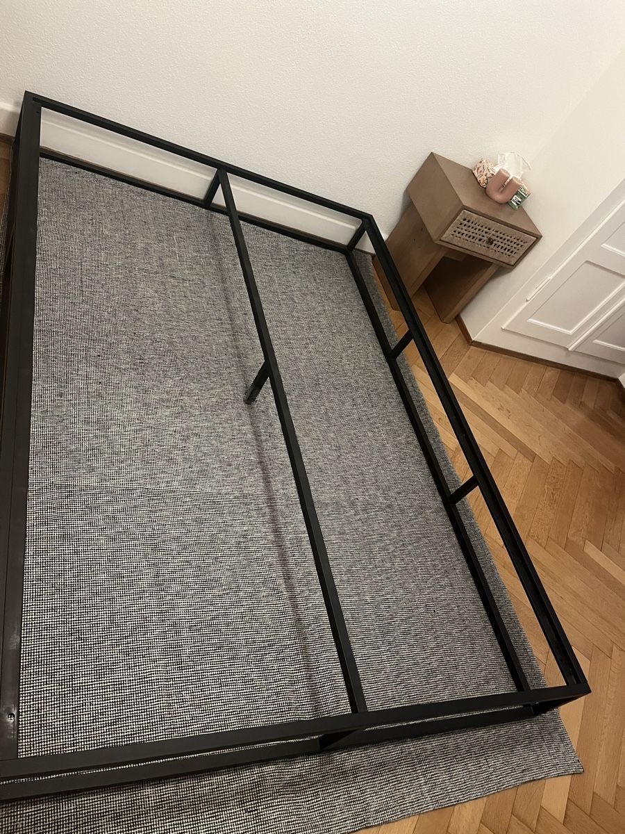 Letti: Bettgestell Metall mit Lattenrost 140x200cm – Usato da Olten venduto da lcs_2sdk 2