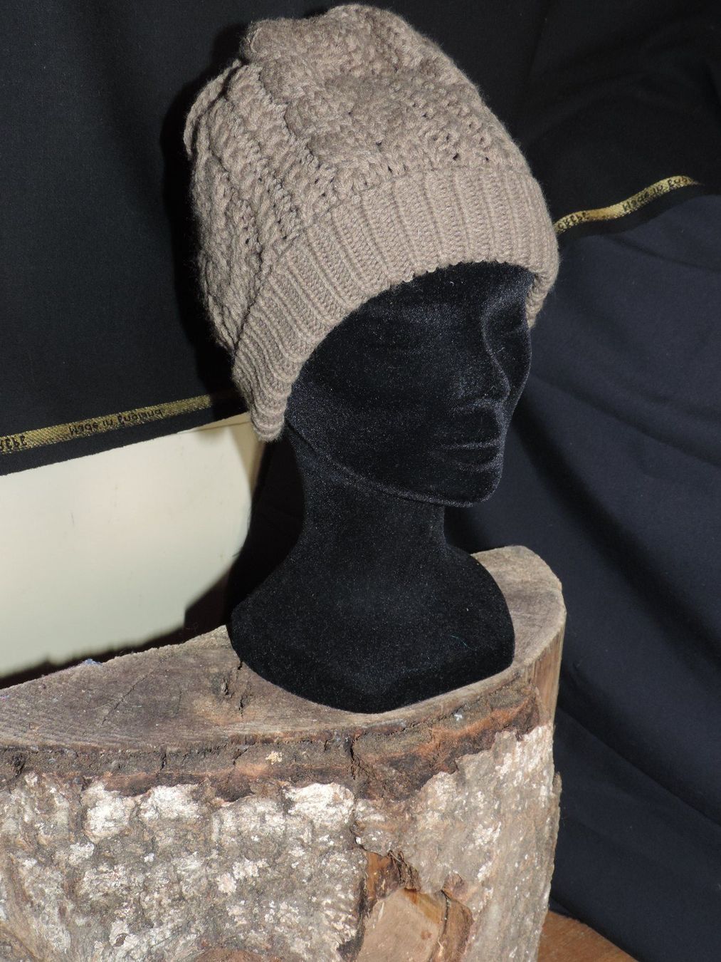 Chapeaux, bonnets & casquettes: bonnet gris taupe – D'occasion à Genève par Axelle333 4