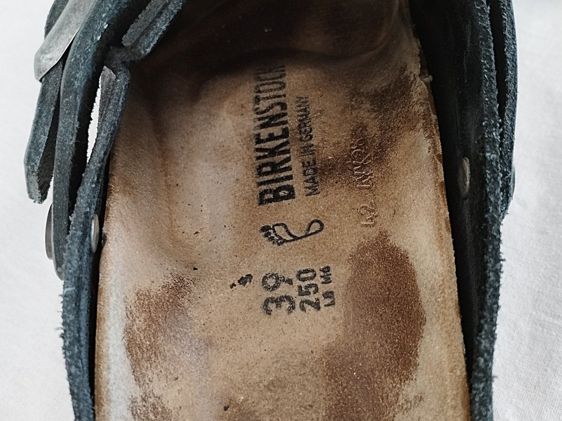Birkenstock Chaussures hommes: BIRKENSTOCK Clogs Gr. 39 – D'occasion à Schübelbach par Restwert_Schubelbach 2
