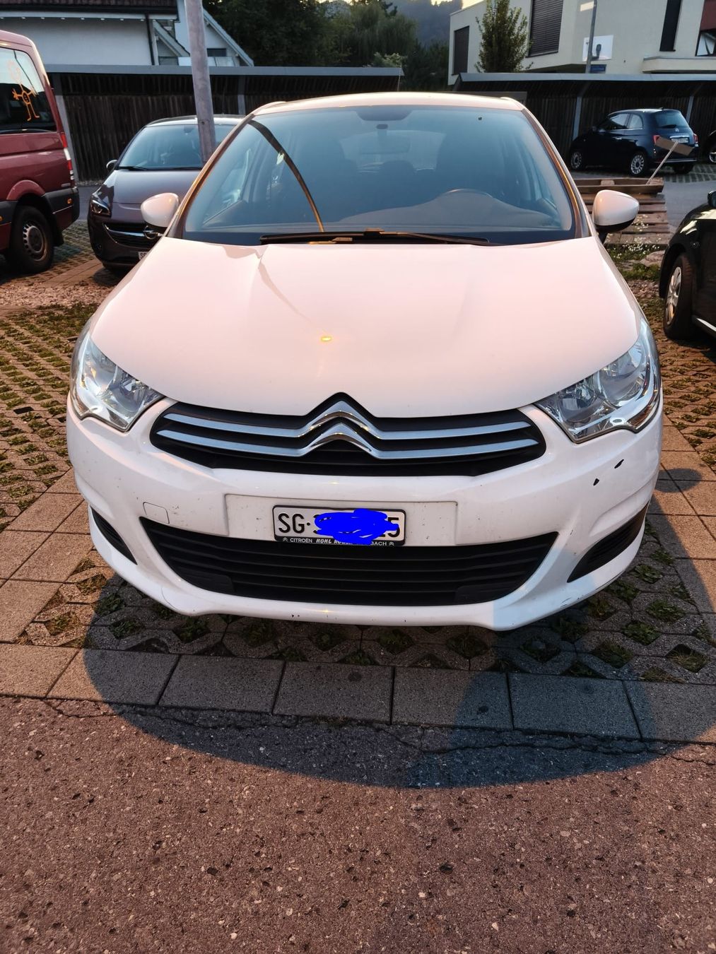 Citroën Autos: Citroen C4 weiss – Gebraucht aus Widnau von ral_5fxq 1