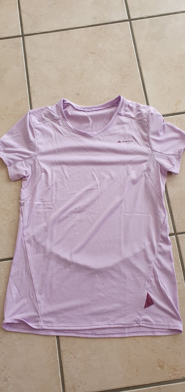 T-Shirts: Lot de 2 t-shirt Quechua S – Gebraucht aus Moutier von mar_7nrw 4