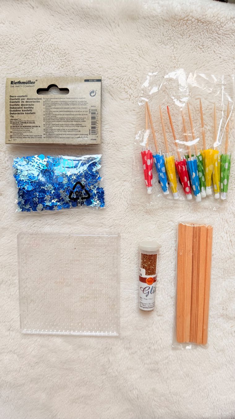 Kit bricolage: Verschiedenes Bastelmaterial – Usato da Würenlos venduto da Abracadabra26 2