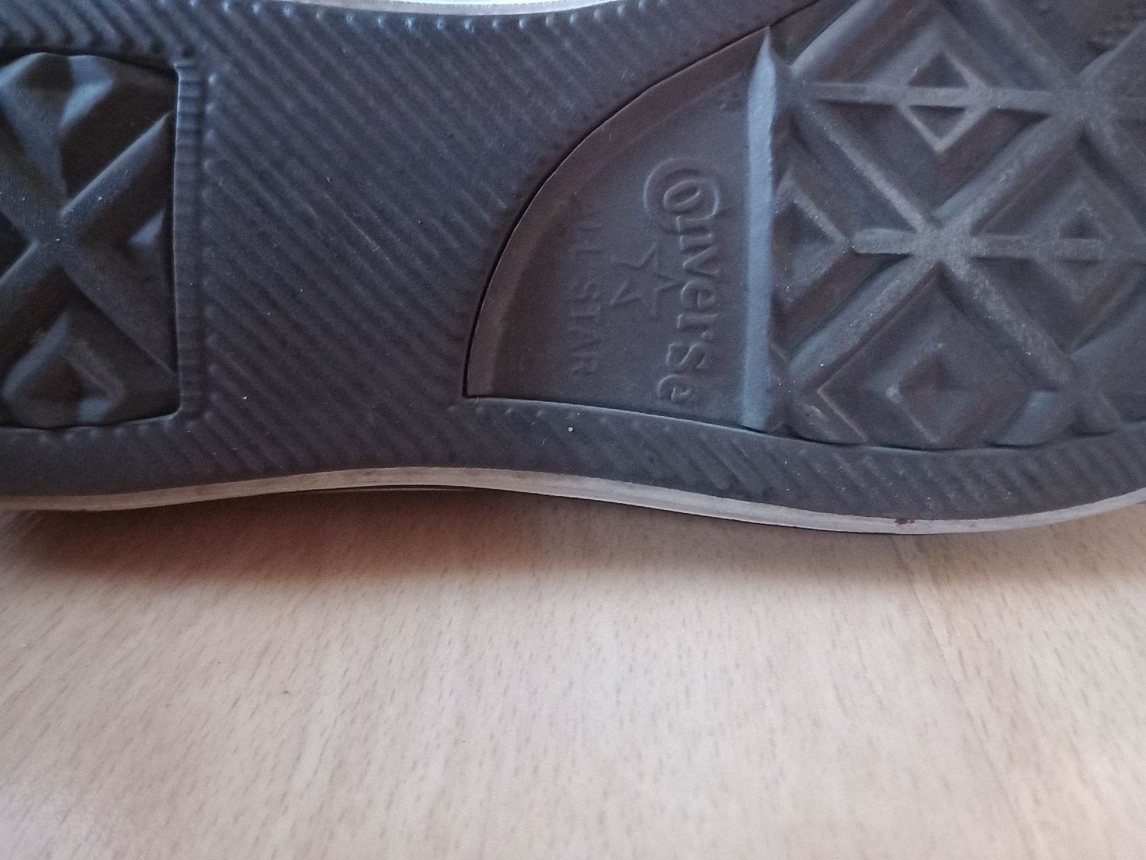 Converse Scarpe da donna: Converse Chuck Taylor high-top – Usato da Faoug venduto da per_kp6r 3