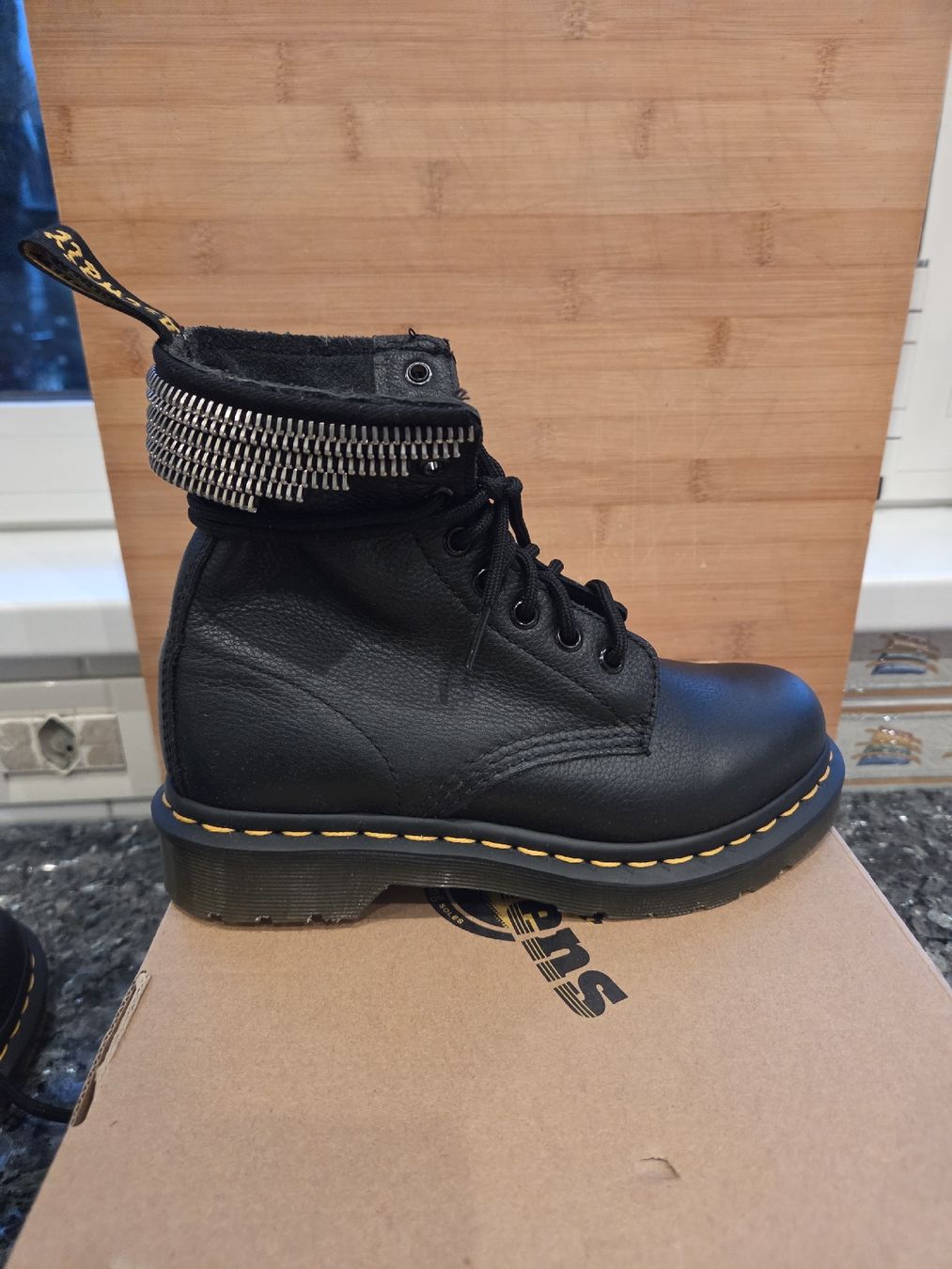 Dr. Martens Damenschuhe: Dr. Martens 1460 Pascal custom numero 36 – Neu und originalverpackt aus Maroggia von MarDoni 2