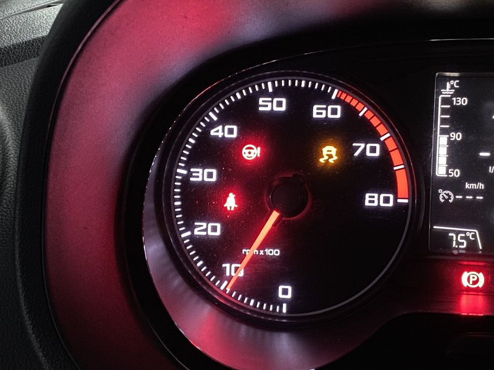 Seat 1.0TSi ab MFK / ESP defekt Kaufen auf Ricardo