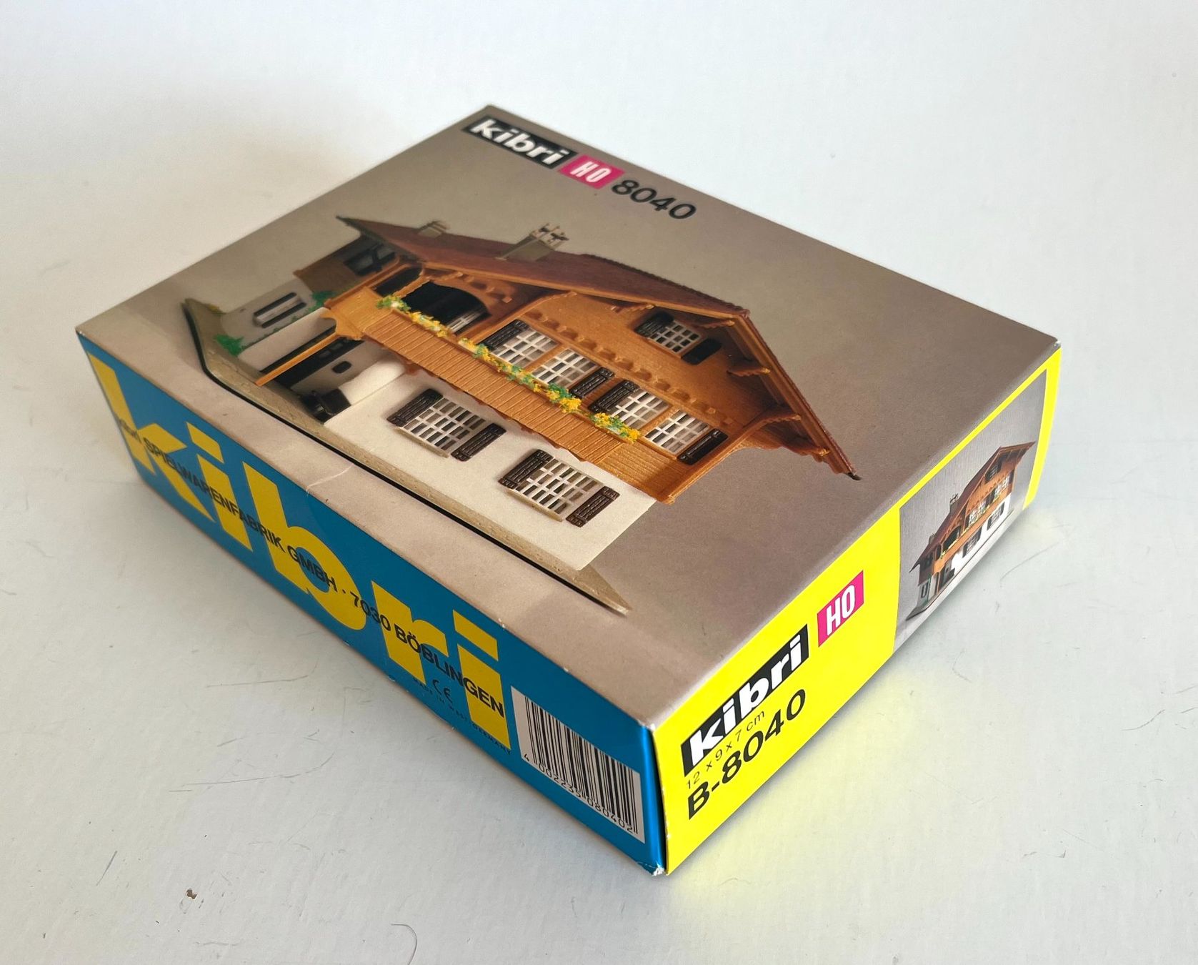 Kibri Modelleisenbahnen: Kibri  HO 8040, Chalet Brienz – Neu und originalverpackt aus Reinach BL von Urs4153 3