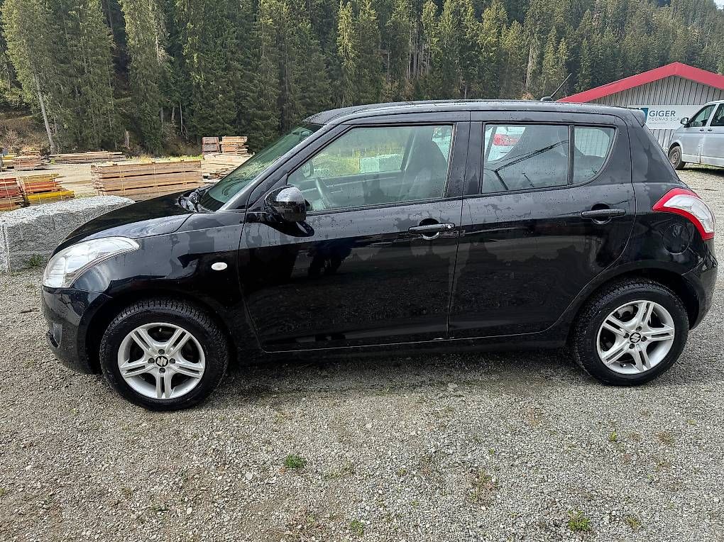 Automobili: Suzuki Swift Sergio Cellano 4x4...Frisch ab Mfk – Usato da Disentis/Mustér venduto da pesca68 1