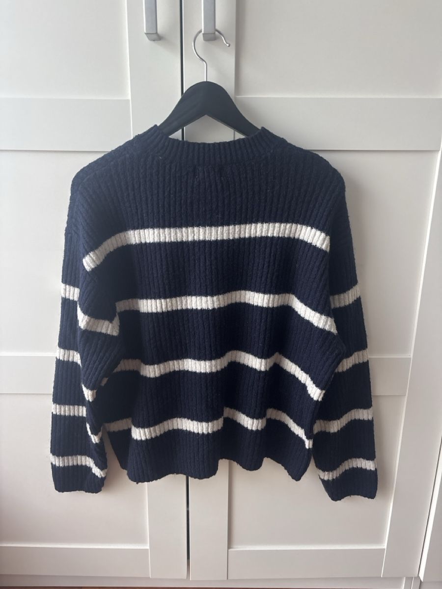 H&M Maglioni & Felpe: Pullover blau-weiss gestreift Grösse L guter Zustand – Usato da Nänikon venduto da Caro8989 1