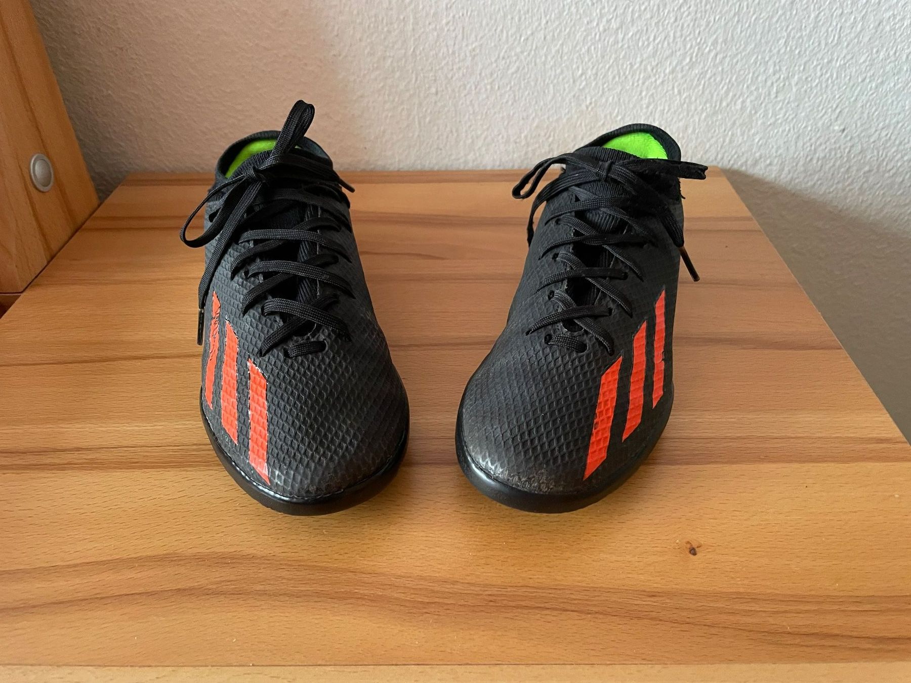 Scarpe per ragazzi: Fussballhallenschuhe Adidas Grösse 37 – Usato da Wettingen venduto da lili_66 2