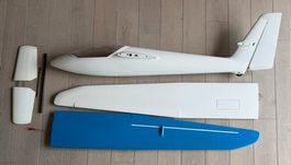 Valenta Scale L-213 A -- Spannweite 2.7m – Top Zustand