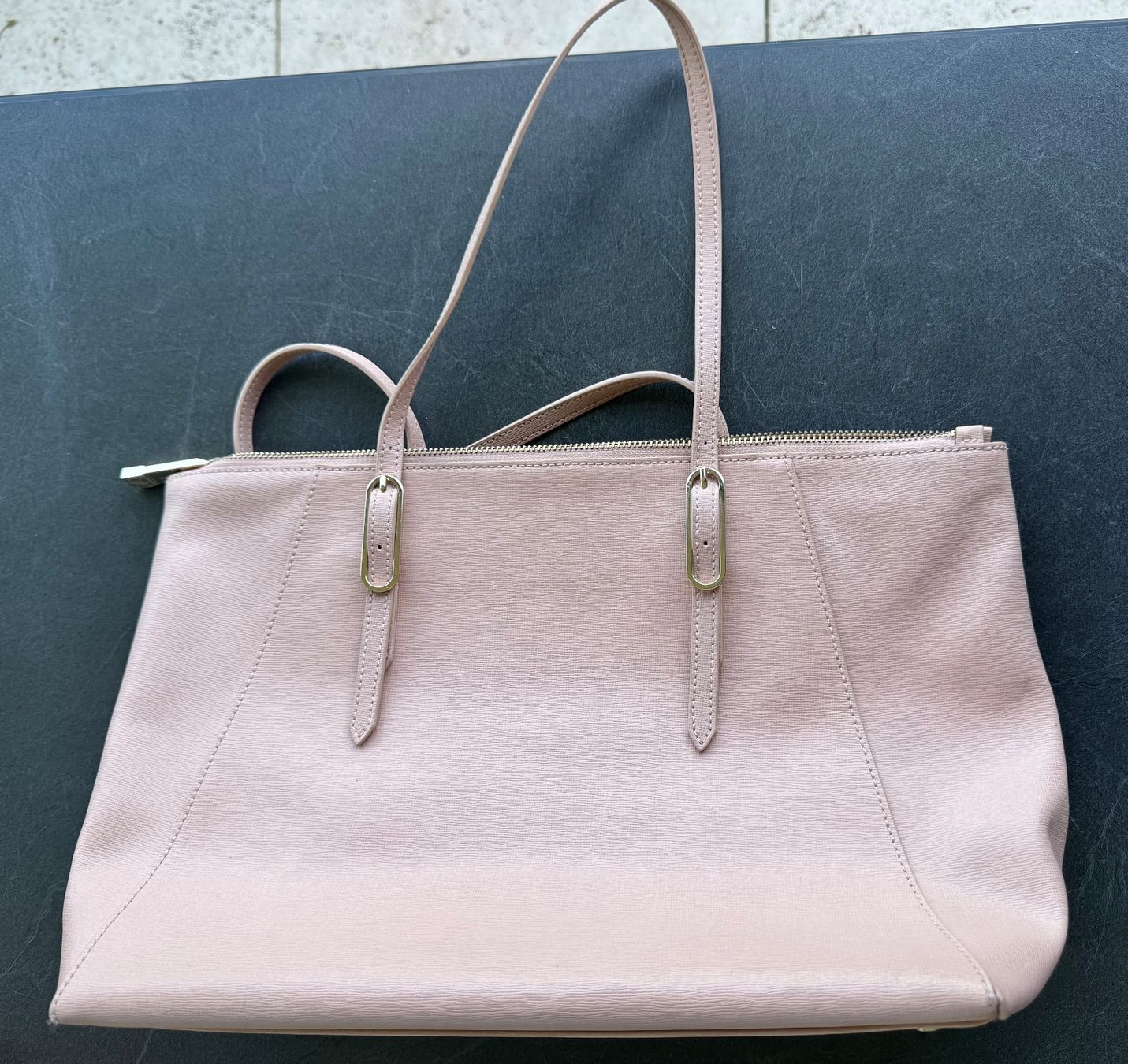 Coccinelle Borse da donna: Handtasche Coccinelle hellrosa – Usato da Horgen venduto da Koolen 1