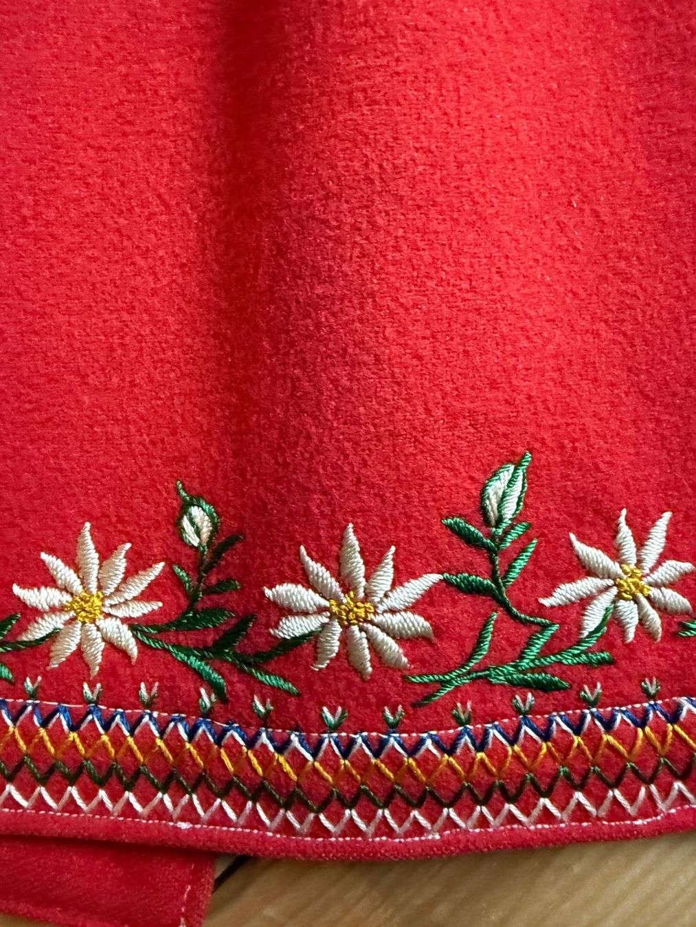 Costumi: Tracht – Usato da Flawil venduto da Stella_3 1