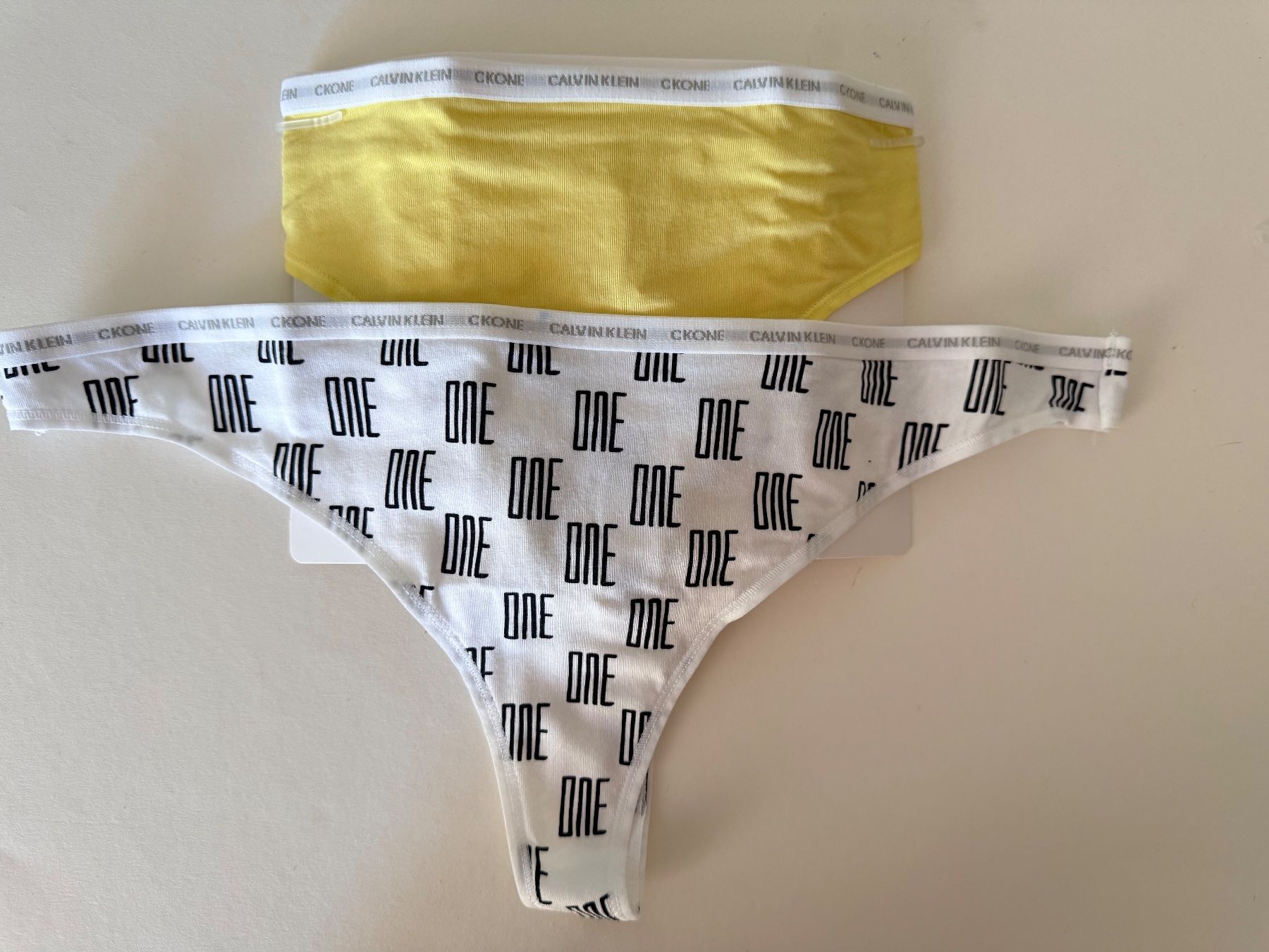Calvin Klein Altra biancheria intima: CALVIN KLEIN, String Cotton Stretch, Grösse XL, 2 Stück – Nuovo e nell'imballaggio originale da Rudolfstetten venduto da gst_g7xl 3