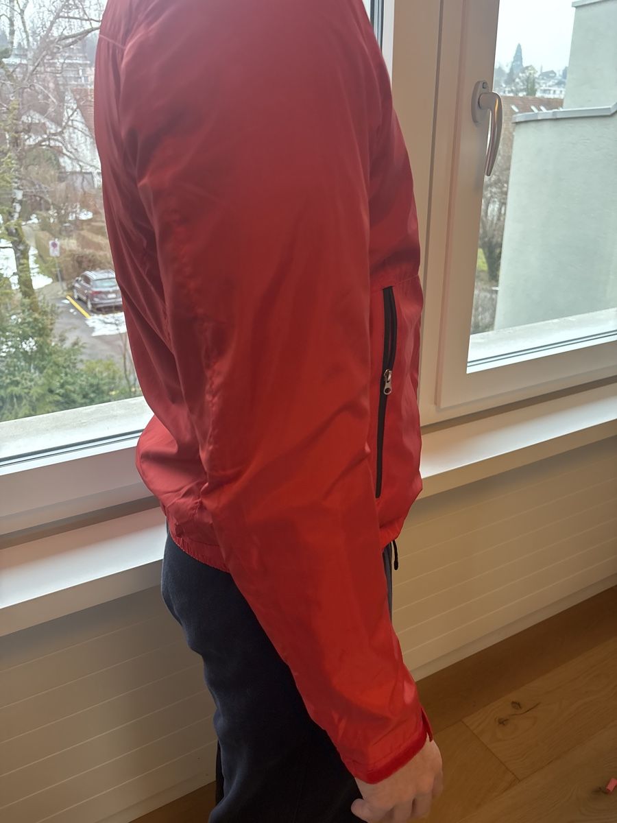 Giacche: Men's Lightweight Red Jacket - Perfect for Spring! – Usato da Rüschlikon venduto da G_q7pw 3