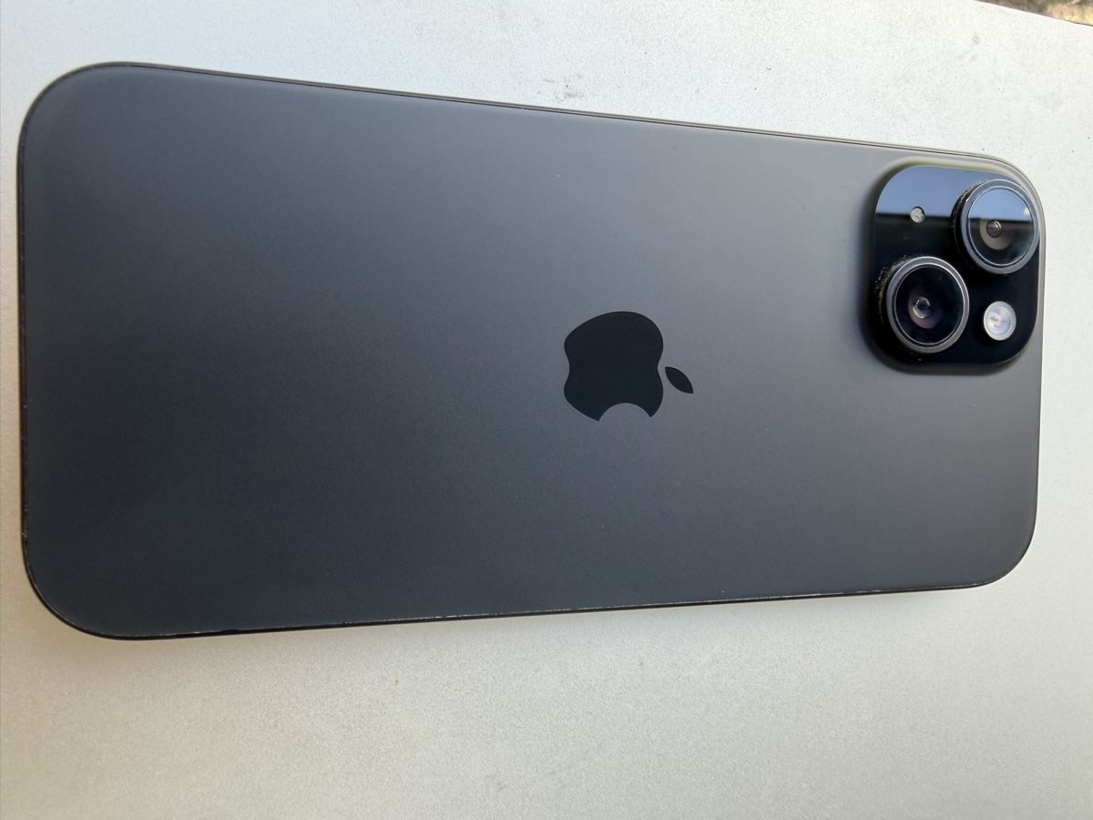 Apple Telefoni cellulari / Smartphones: Iphone 15 – Usato da Basel venduto da edschu 4