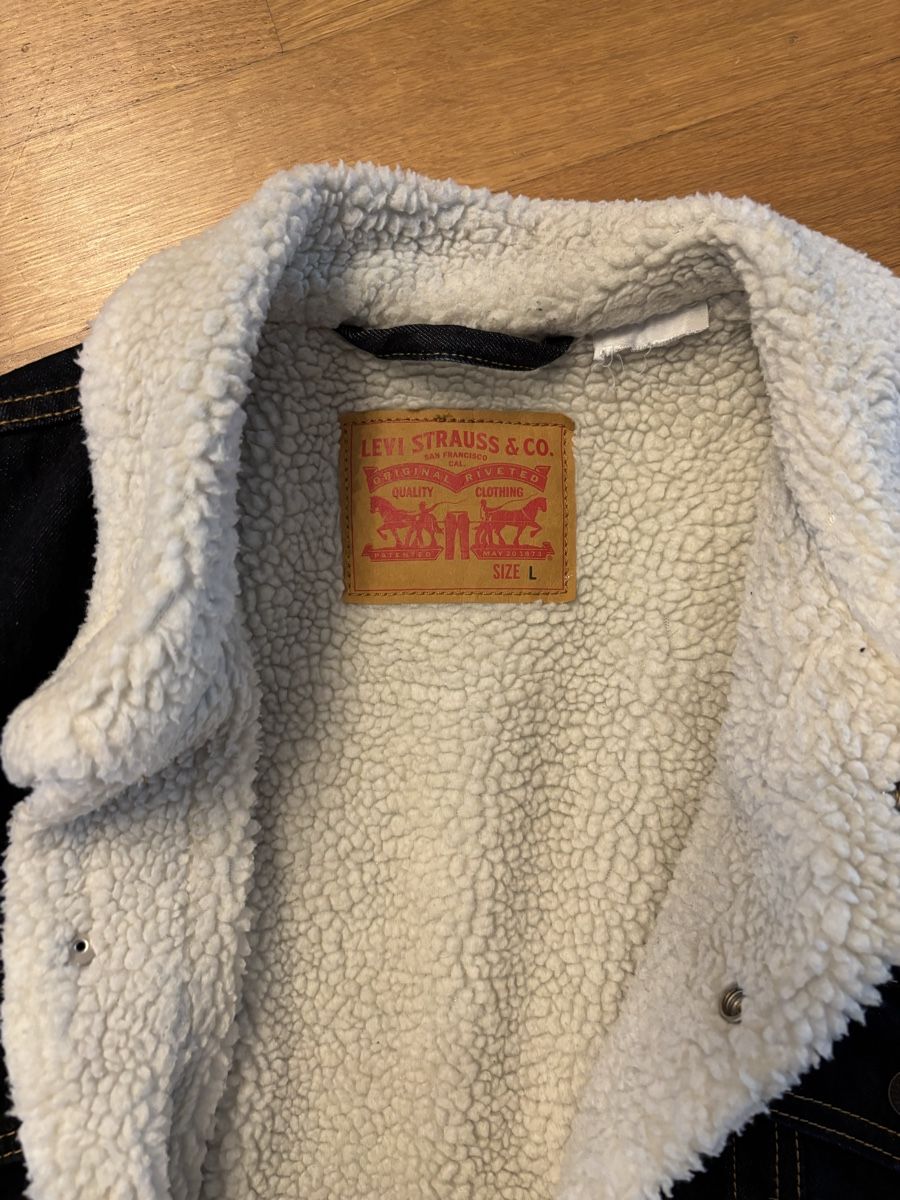 Levi's Jacken: Levi‘s Jacke – Gebraucht aus Hendschiken von ste_tg6n 1