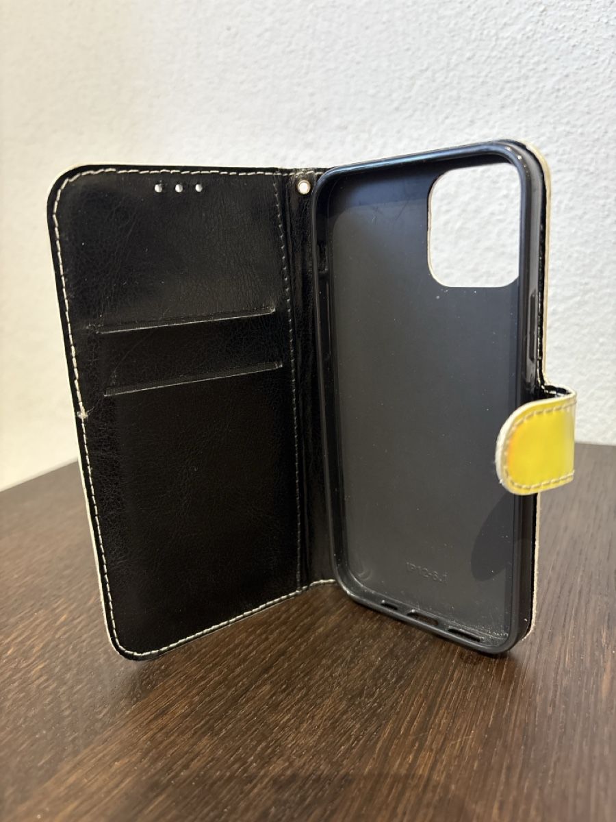 Apple Coques & Protection écran: Handyhülle IPhone 12 – D'occasion à Bäretswil par Coco83 1