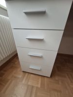 Schreibtisch mit Schubladen und Stauraum
