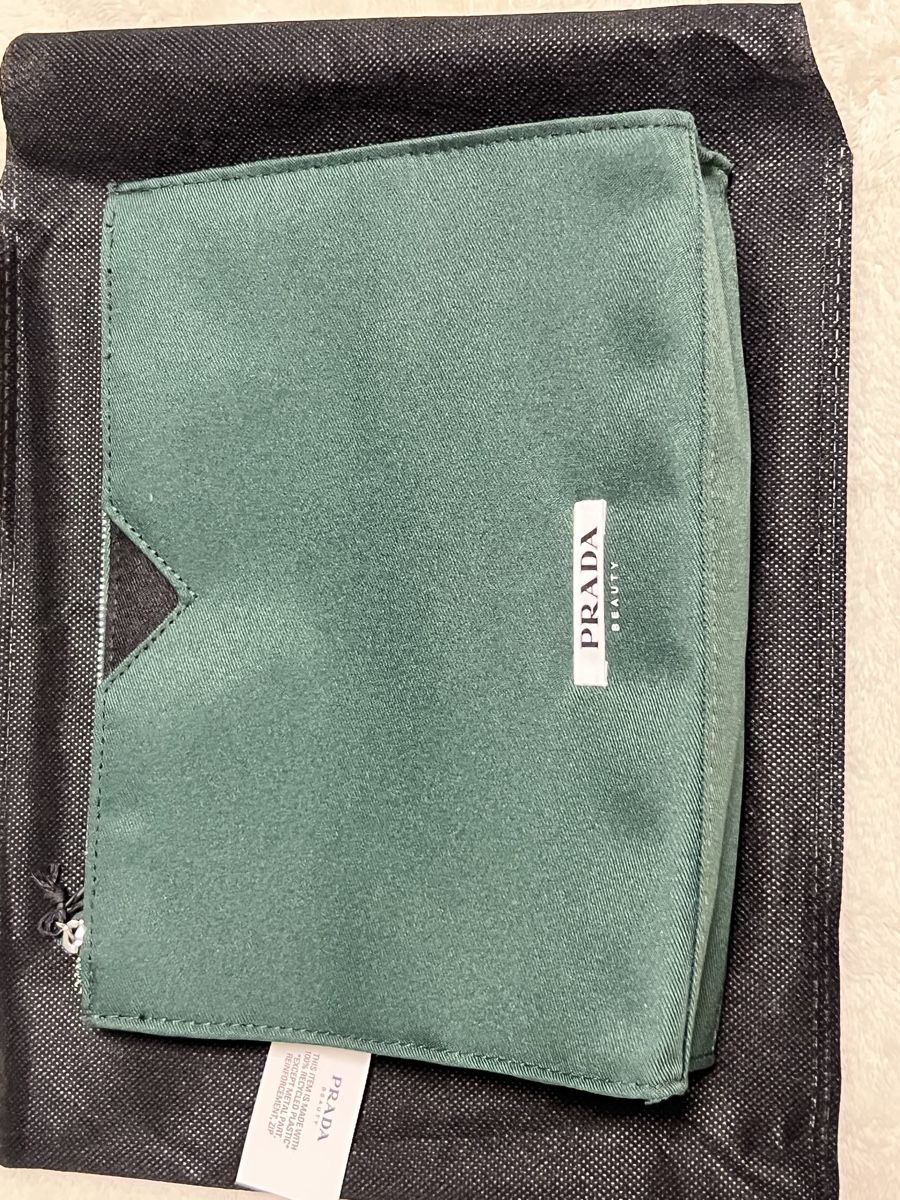Prada Kosmetikkoffer: Prada Kosmetiktasche / Necessaire – Neu und originalverpackt aus Netstal von jka_st5j